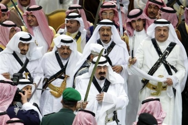 Sa përfiton Arabia Saudite nga “Haxhi” Saudi%20king11